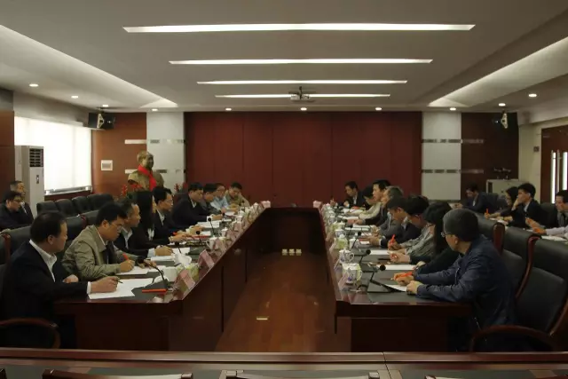 佛山市政府領(lǐng)導(dǎo)到“佛山照明”調(diào)研 希望佛照實